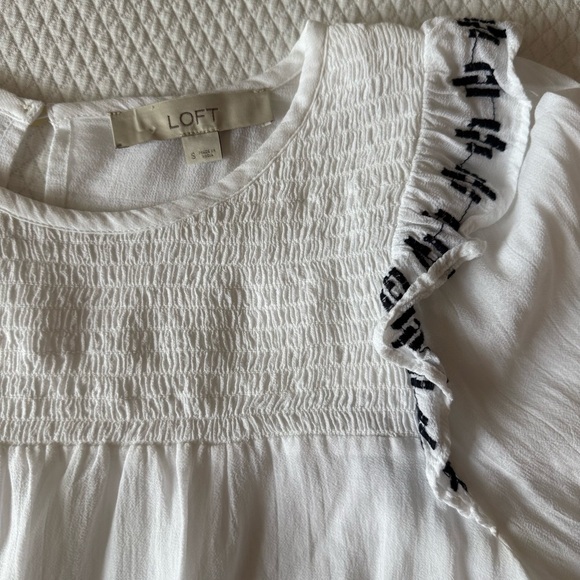 LOFT Embroidered Blouse White Navy Size‎ Small - Picture 3 of 9